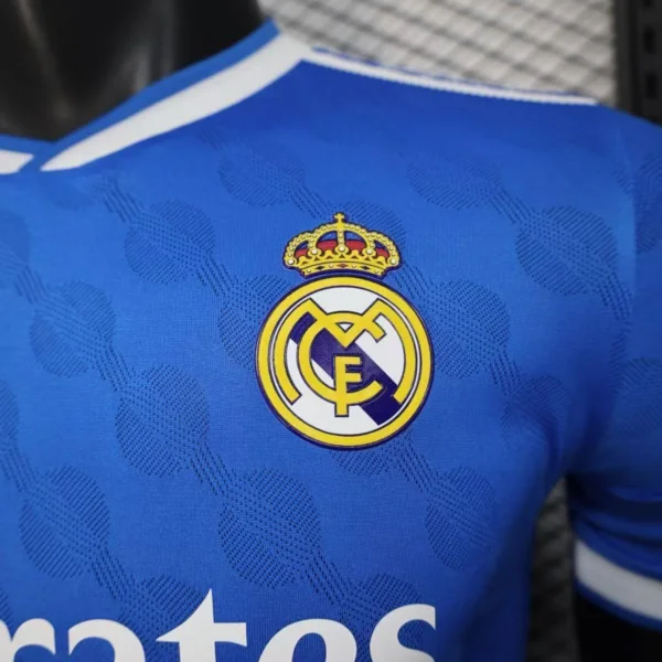 2026 Real Madrid Style Away Soccer Jersey - Elite Royal Blue & White Football Shirt - Unbranded High-Performance Teamwear